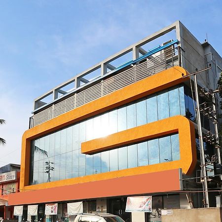 Hotel Golden Orchid Μπουμπάνεσβαρ Εξωτερικό φωτογραφία