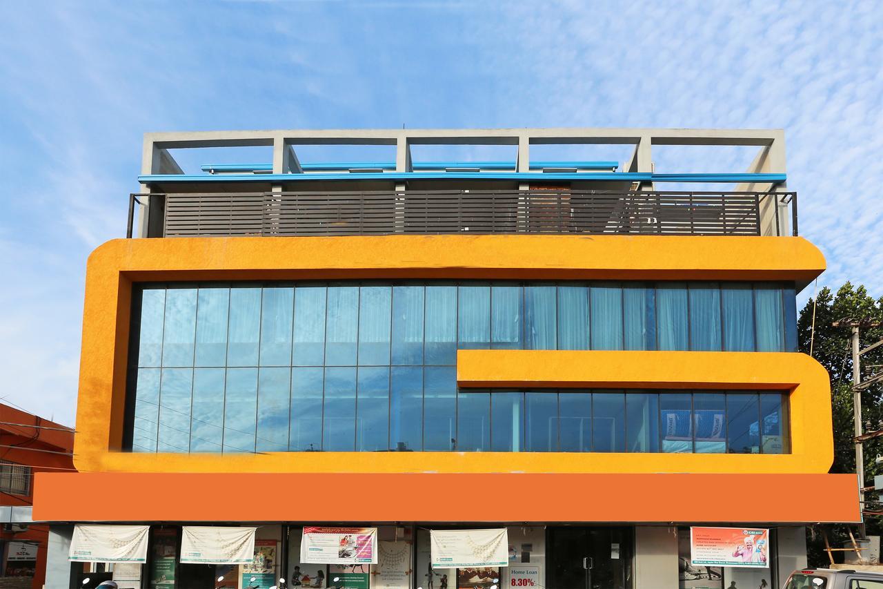 Hotel Golden Orchid Μπουμπάνεσβαρ Εξωτερικό φωτογραφία